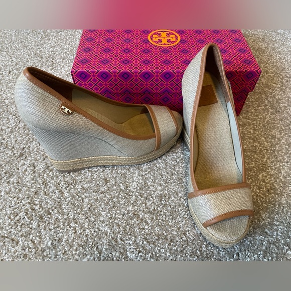 Tory Burch Majorca Wedge Shoe size 9 - Picture 8 of 9